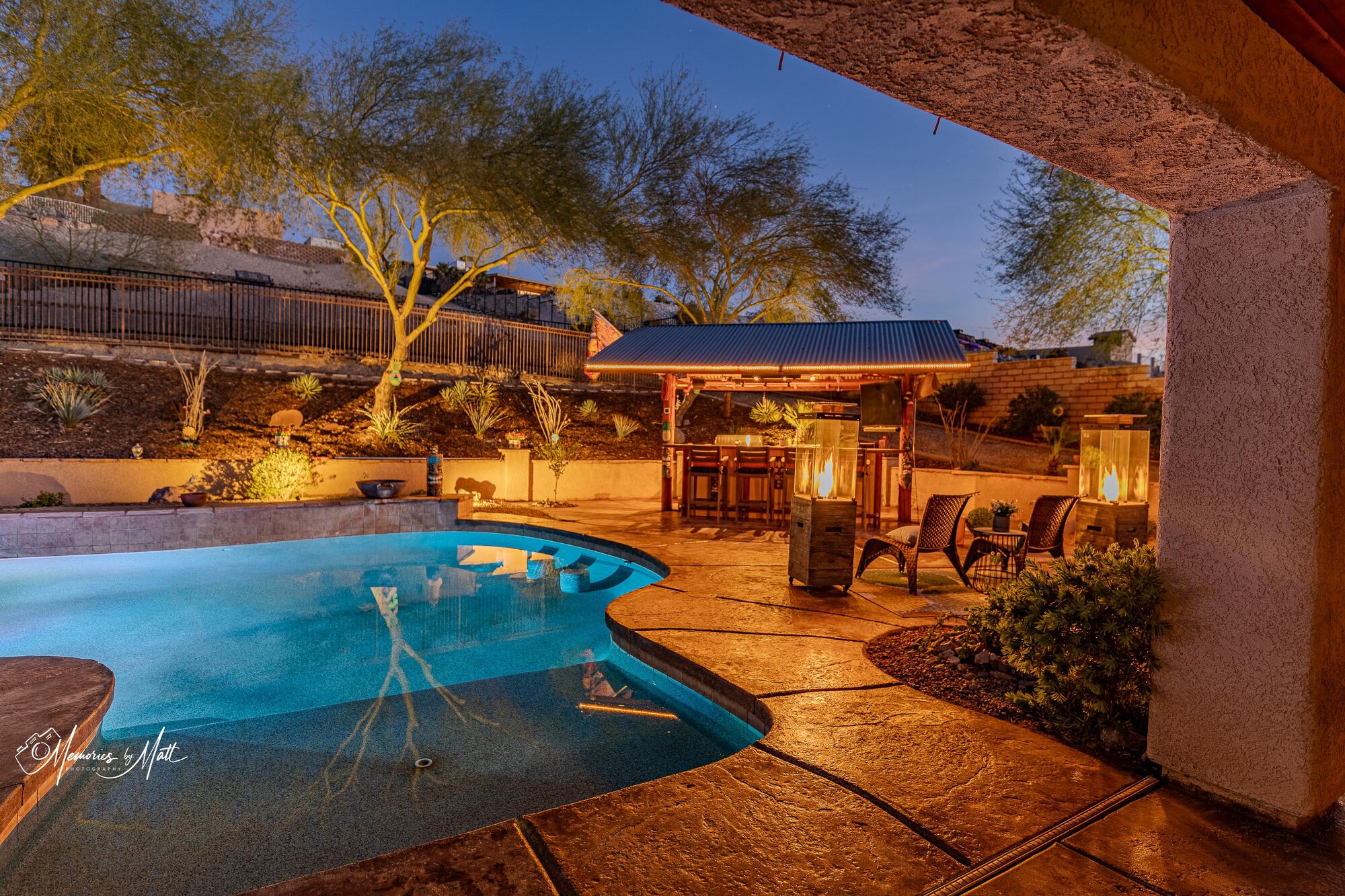 Desert Pool & Tiki Retreat