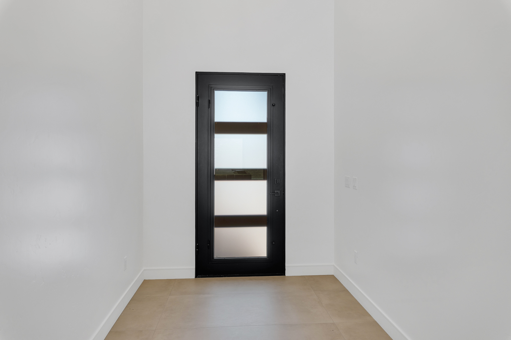 6873 Avienda De Los Foothills — Entry, photo 53