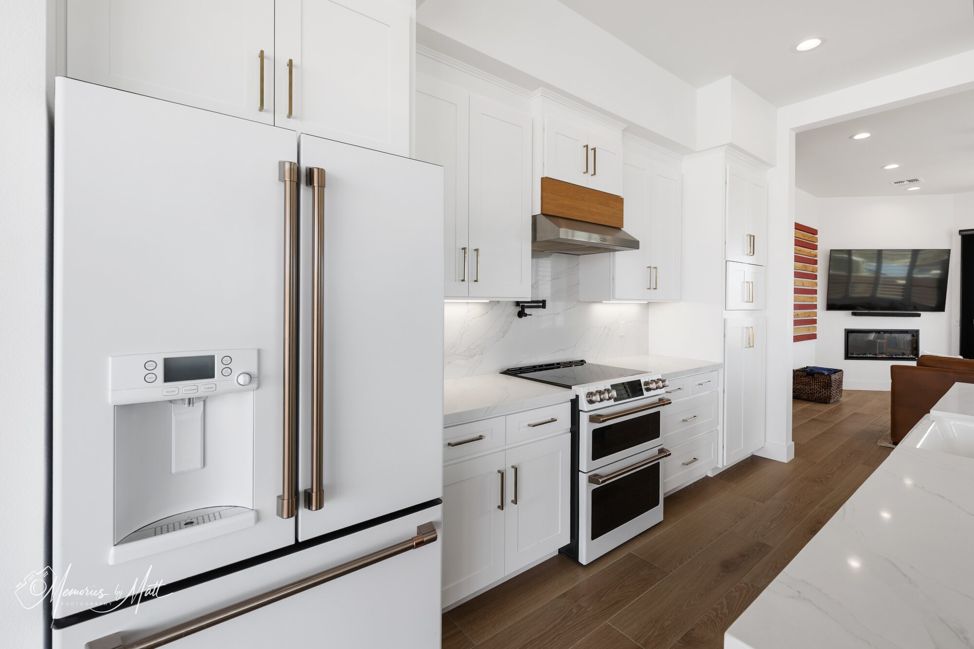 Lakeview Balcony Residence